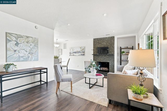 2710 Broadmoor Ave, Concord, CA 94520