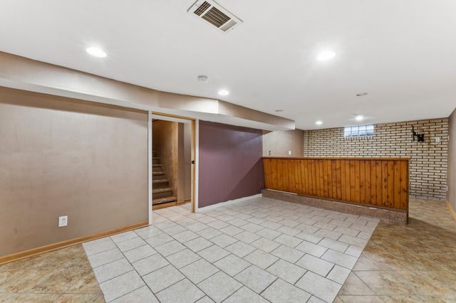 1640 1st Avenue NE, Rochester, MN 55906