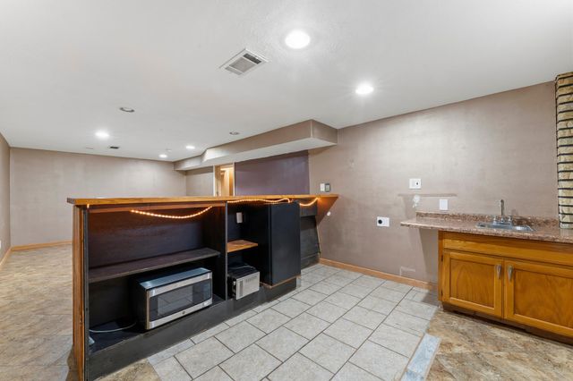 1640 1st Avenue NE, Rochester, MN 55906