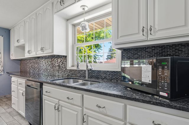 1640 1st Avenue NE, Rochester, MN 55906