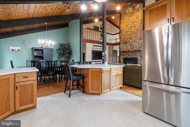 1065 MULLICA HILL RD, Mullica Hill, NJ 08062