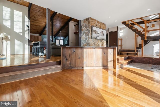 1065 MULLICA HILL RD, Mullica Hill, NJ 08062