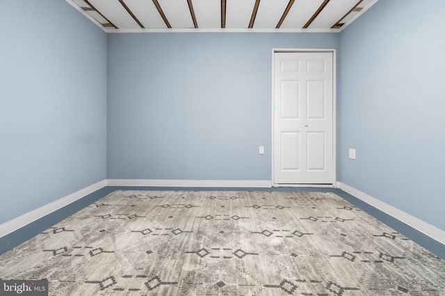 1065 MULLICA HILL RD, Mullica Hill, NJ 08062