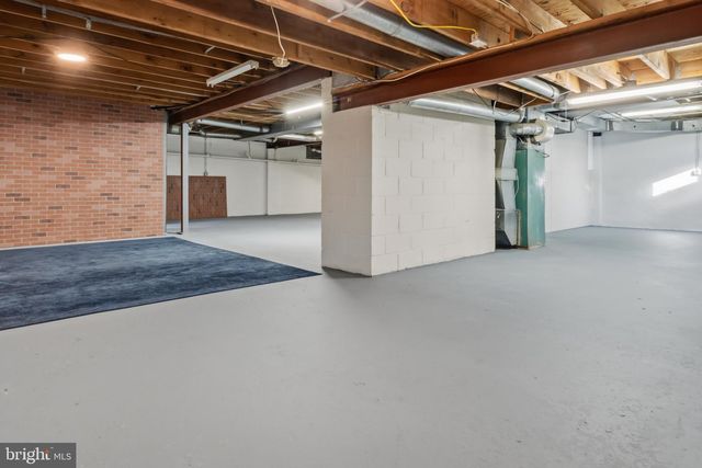 1065 MULLICA HILL RD, Mullica Hill, NJ 08062