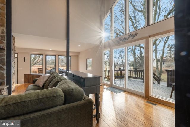 1065 MULLICA HILL RD, Mullica Hill, NJ 08062