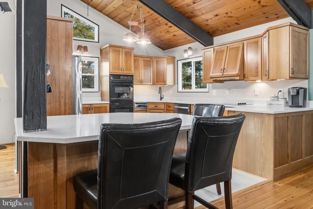 1065 MULLICA HILL RD, Mullica Hill, NJ 08062