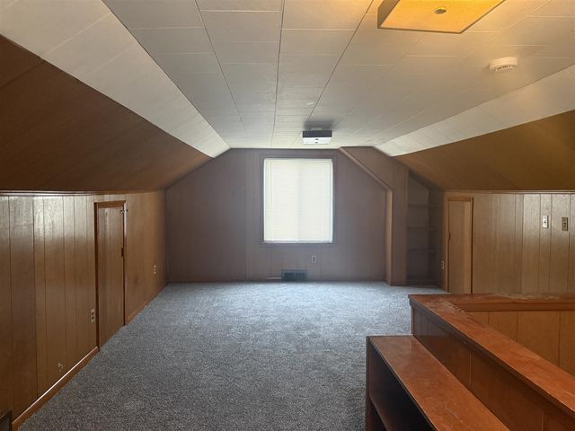 21004 Syracuse Avenue, Warren, MI 48091