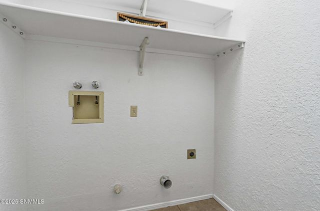 3068 Las Placitas Road, Las Cruces, NM 88011