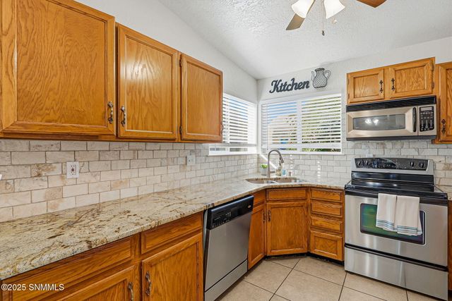 3068 Las Placitas Road, Las Cruces, NM 88011