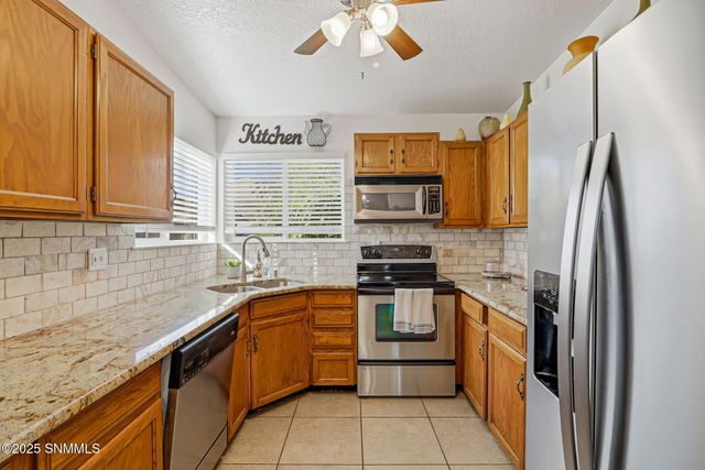 3068 Las Placitas Road, Las Cruces, NM 88011