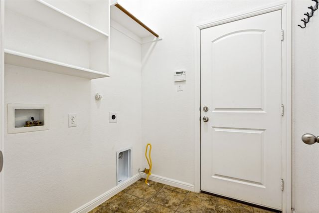 4025 Hawthorne Drive, Sachse, TX 75048