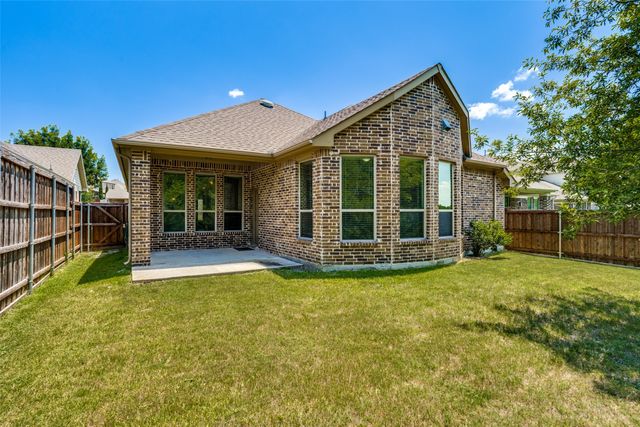 4025 Hawthorne Drive, Sachse, TX 75048