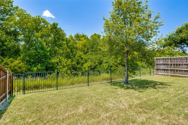 4025 Hawthorne Drive, Sachse, TX 75048