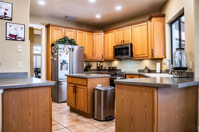 2205 CHESTERFIELD CIRCLE, Lakeland, FL 33813