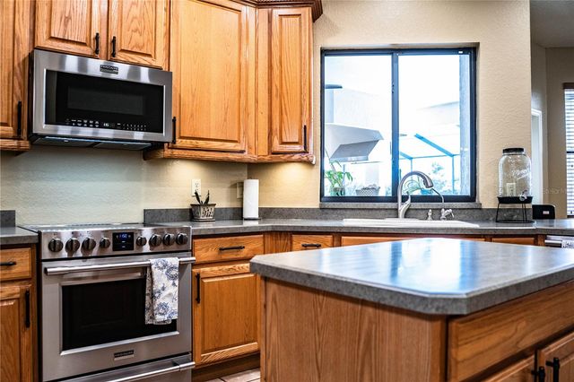 2205 CHESTERFIELD CIRCLE, Lakeland, FL 33813