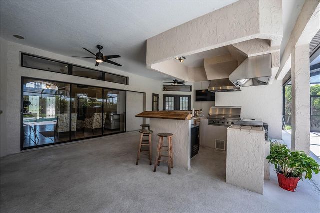2205 CHESTERFIELD CIRCLE, Lakeland, FL 33813