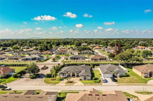 2205 CHESTERFIELD CIRCLE, Lakeland, FL 33813