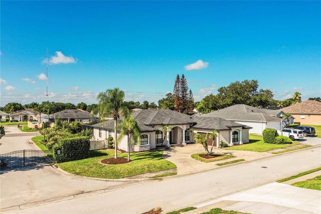 2205 CHESTERFIELD CIRCLE, Lakeland, FL 33813