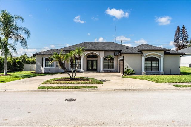 2205 CHESTERFIELD CIRCLE, Lakeland, FL 33813