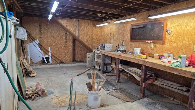 1336 W 13th Street, Rochester, IN 46975