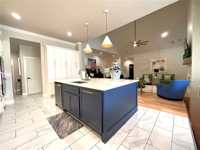 704 Maple Hill Road, Norman, OK 73069