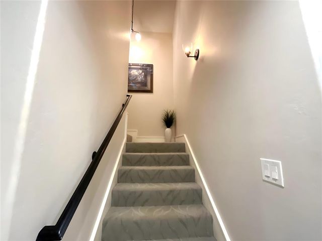 704 Maple Hill Road, Norman, OK 73069