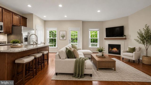 42371 TRELLIS SQ, Brambleton, VA 20148