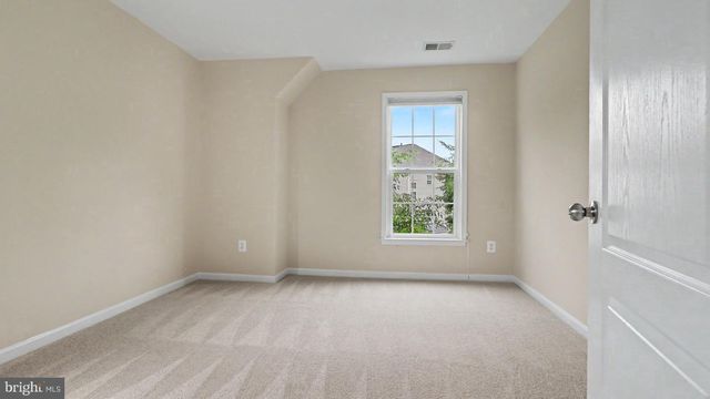 42371 TRELLIS SQ, Brambleton, VA 20148
