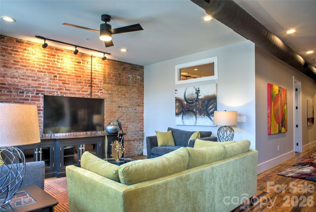17 N Market Street 202, Asheville, NC 28801