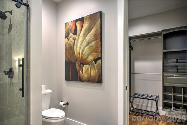 17 N Market Street 202, Asheville, NC 28801