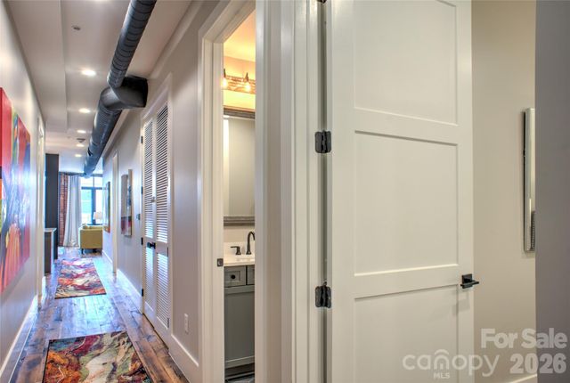 17 N Market Street 202, Asheville, NC 28801