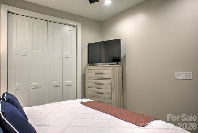 17 N Market Street 202, Asheville, NC 28801