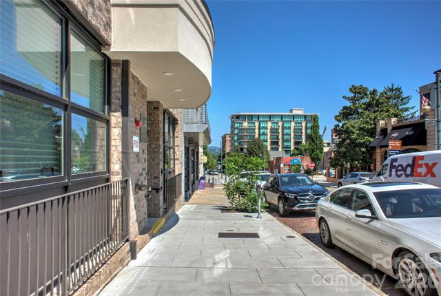 17 N Market Street 202, Asheville, NC 28801