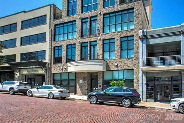 17 N Market Street 202, Asheville, NC 28801
