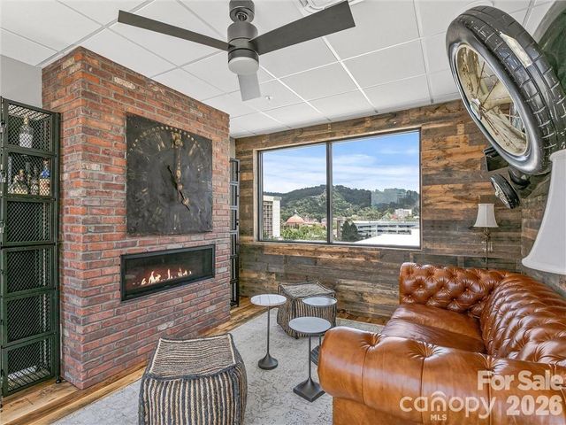 17 N Market Street 202, Asheville, NC 28801