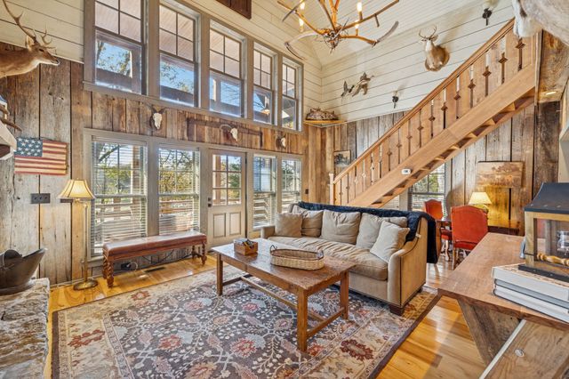 935 Leatherwood Creek Rd S, Pulaski, TN 38478