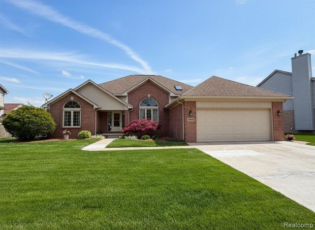 23601 Oakleigh Avenue, Woodhaven, MI 48183