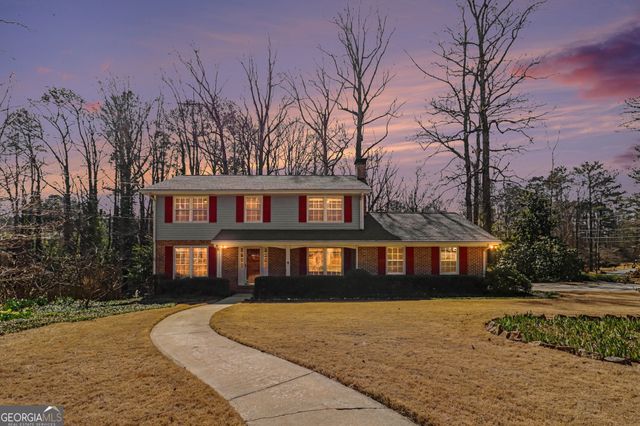 2820 Briarglen Drive, Atlanta, GA 30340