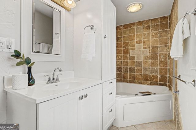 2820 Briarglen Drive, Atlanta, GA 30340