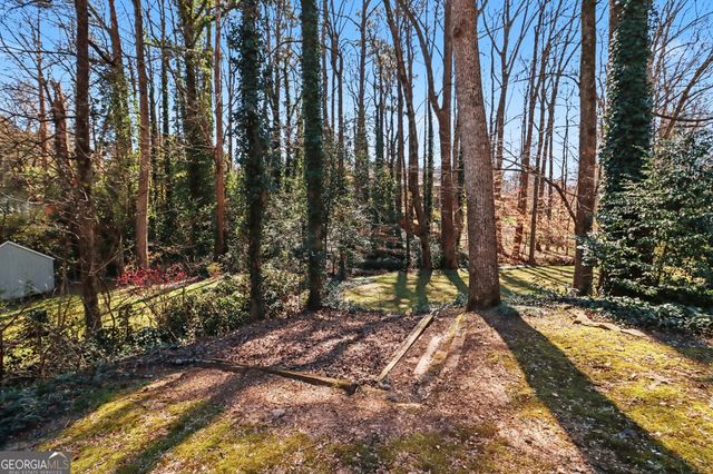 2820 Briarglen Drive, Atlanta, GA 30340