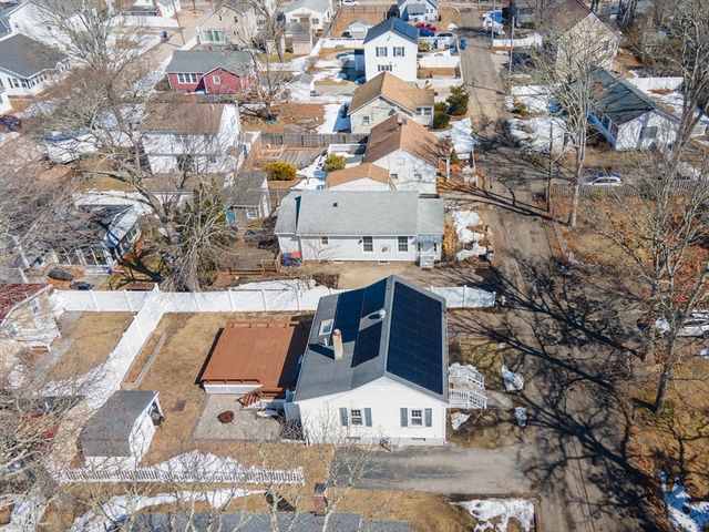 6 Pine St, Wareham, MA 02571