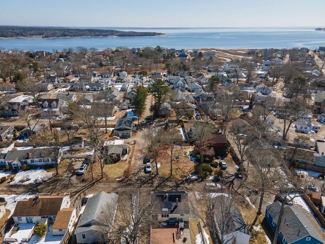 6 Pine St, Wareham, MA 02571