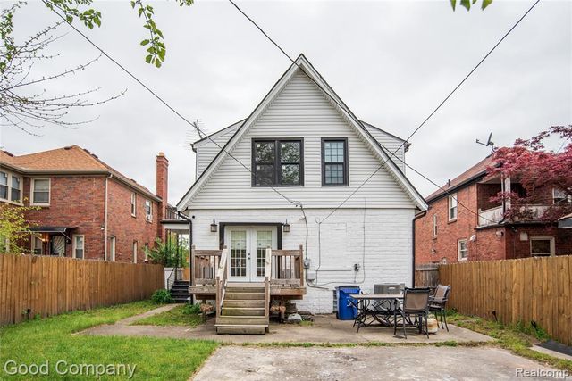 18100 Ohio Street, Detroit, MI 48221