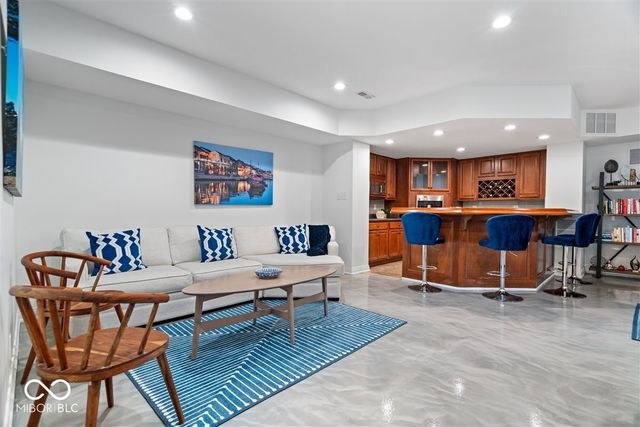 1175 Coral Springs Drive, Cicero, IN 46034