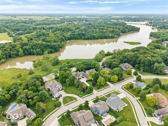 1175 Coral Springs Drive, Cicero, IN 46034