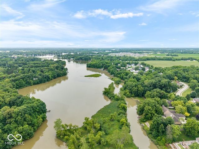 1175 Coral Springs Drive, Cicero, IN 46034