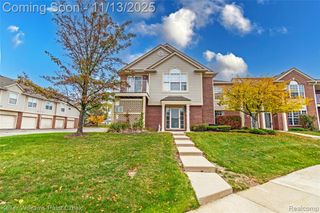 1848 Flagstone Circle, Rochester, MI 48307
