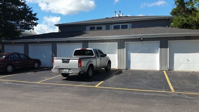 7609 Bristol Lane C, Hanover Park, IL 60133