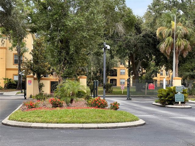 5620 PINNACLE HEIGHTS CIRCLE 103, Tampa, FL 33624