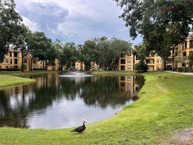 5620 PINNACLE HEIGHTS CIRCLE 103, Tampa, FL 33624